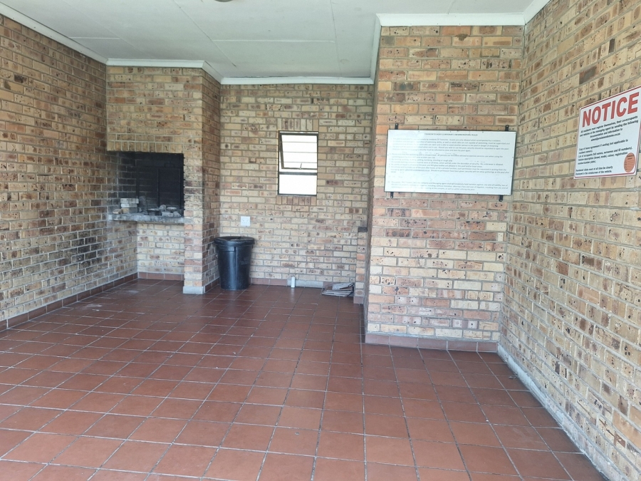 2 Bedroom Property for Sale in Potchefstroom North West